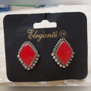 Elegante' Vintage Clip Earrings**Diamond Shaped RED In SILVER Tone**NOS